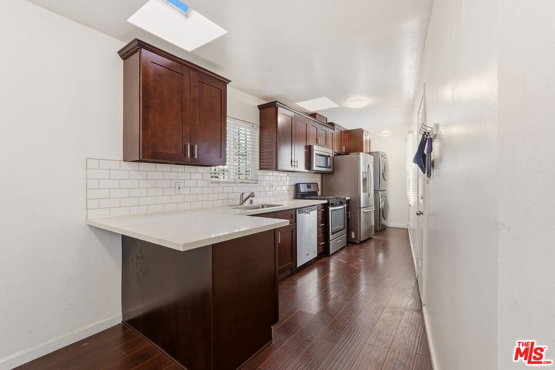 2216 5th Ave