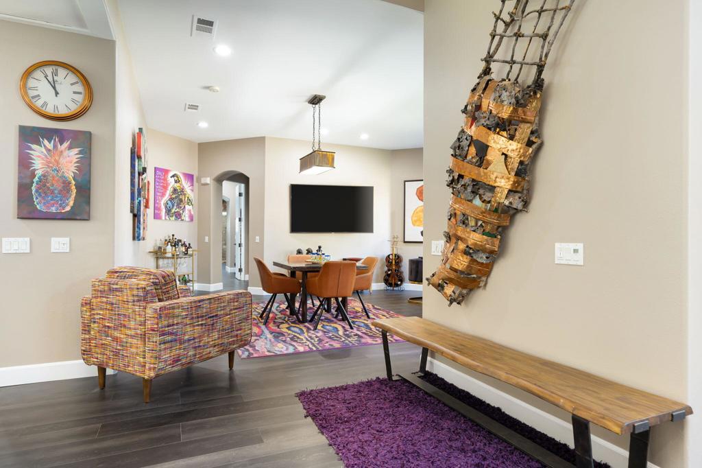 45368 Espinazo Street