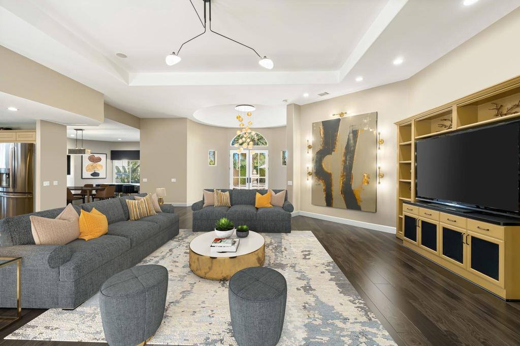 45368 Espinazo Street