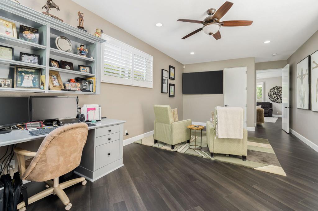 45368 Espinazo Street