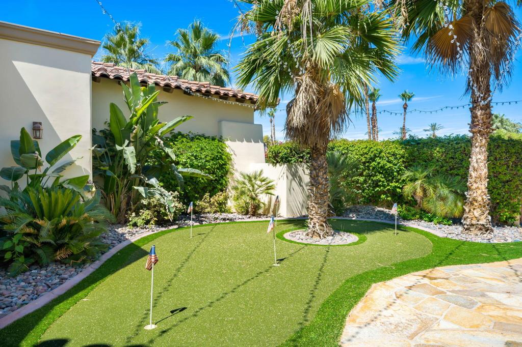 45368 Espinazo Street