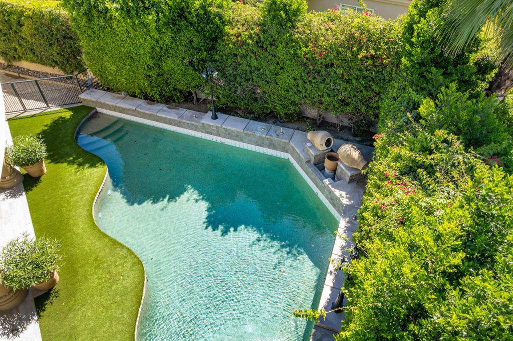 45368 Espinazo Street