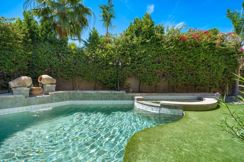 45368 Espinazo Street