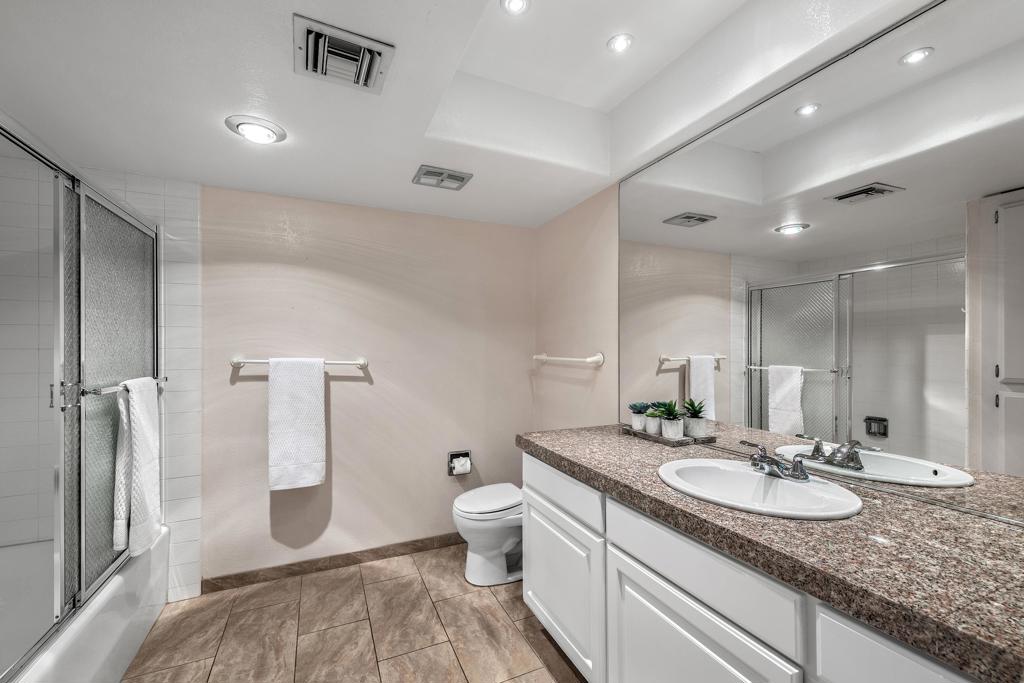 37710 Los Cocos Drive E