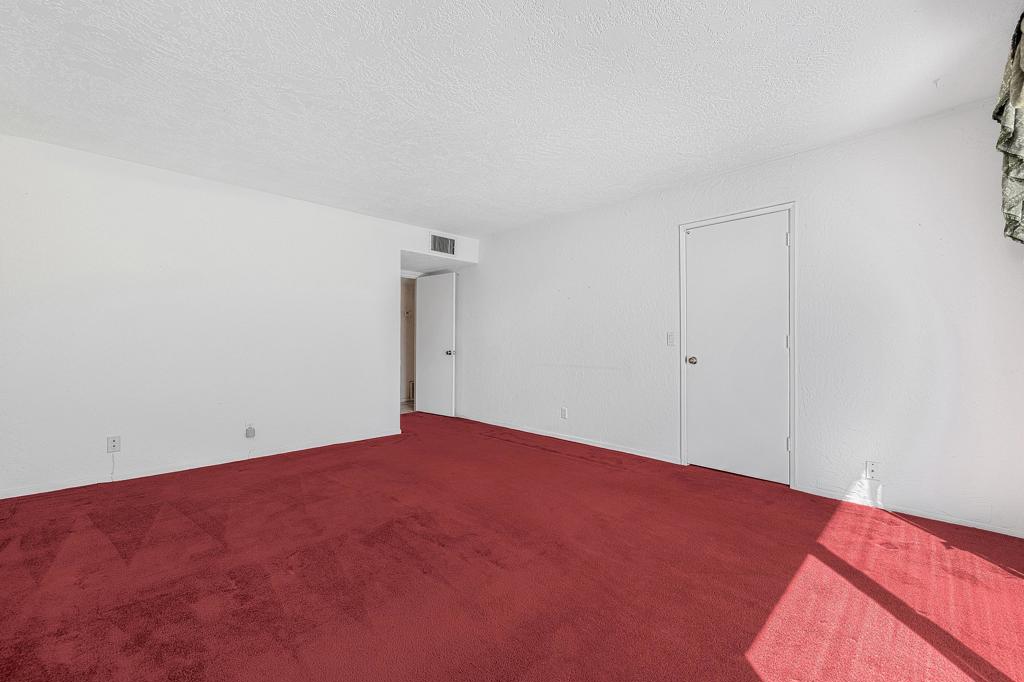 37710 Los Cocos Drive E