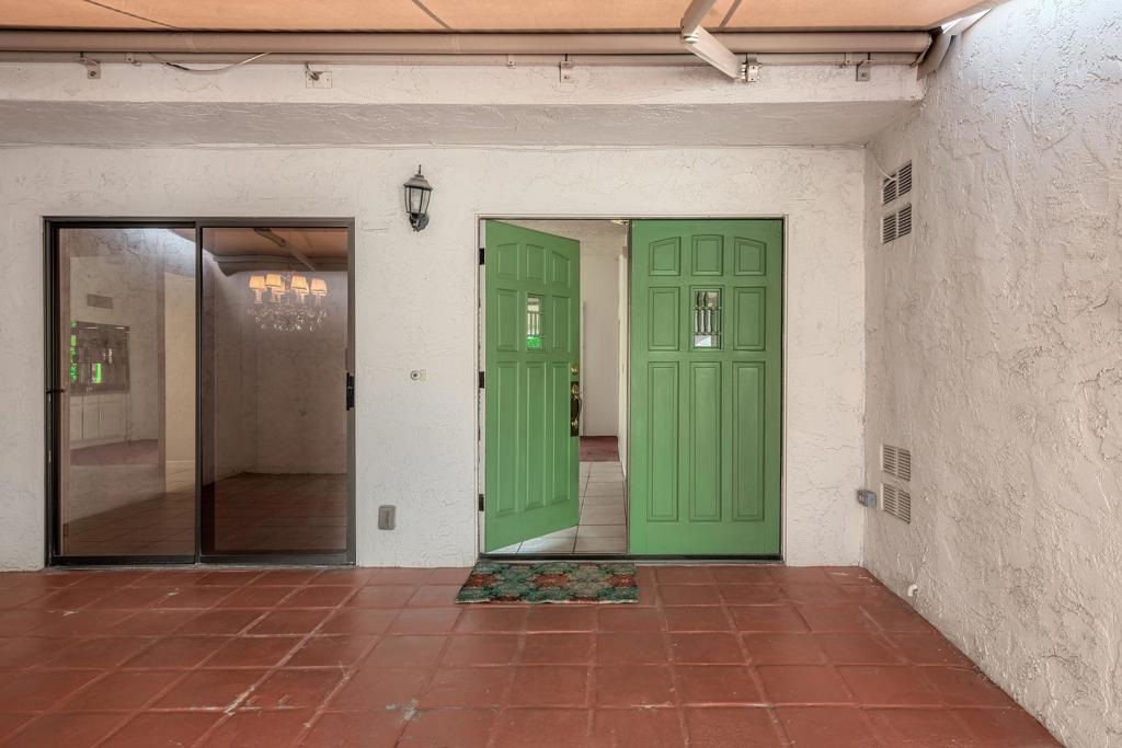 37710 Los Cocos Drive E