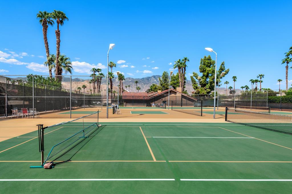 37710 Los Cocos Drive E