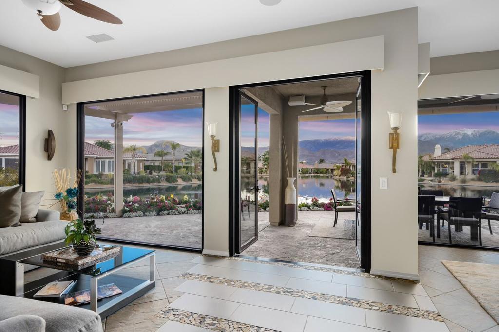 3 Pyramid Lake Court