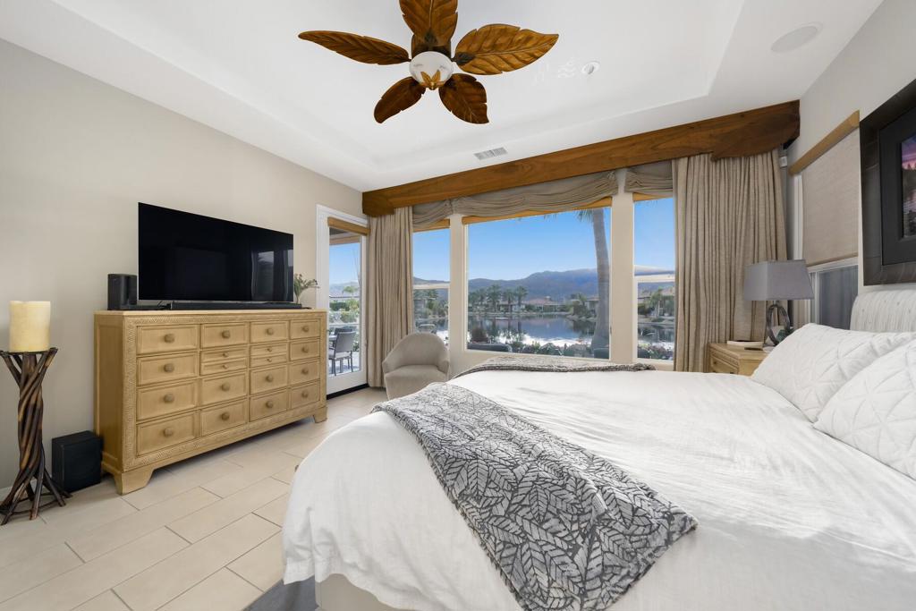 3 Pyramid Lake Court
