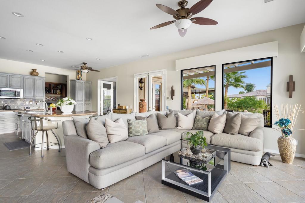 3 Pyramid Lake Court