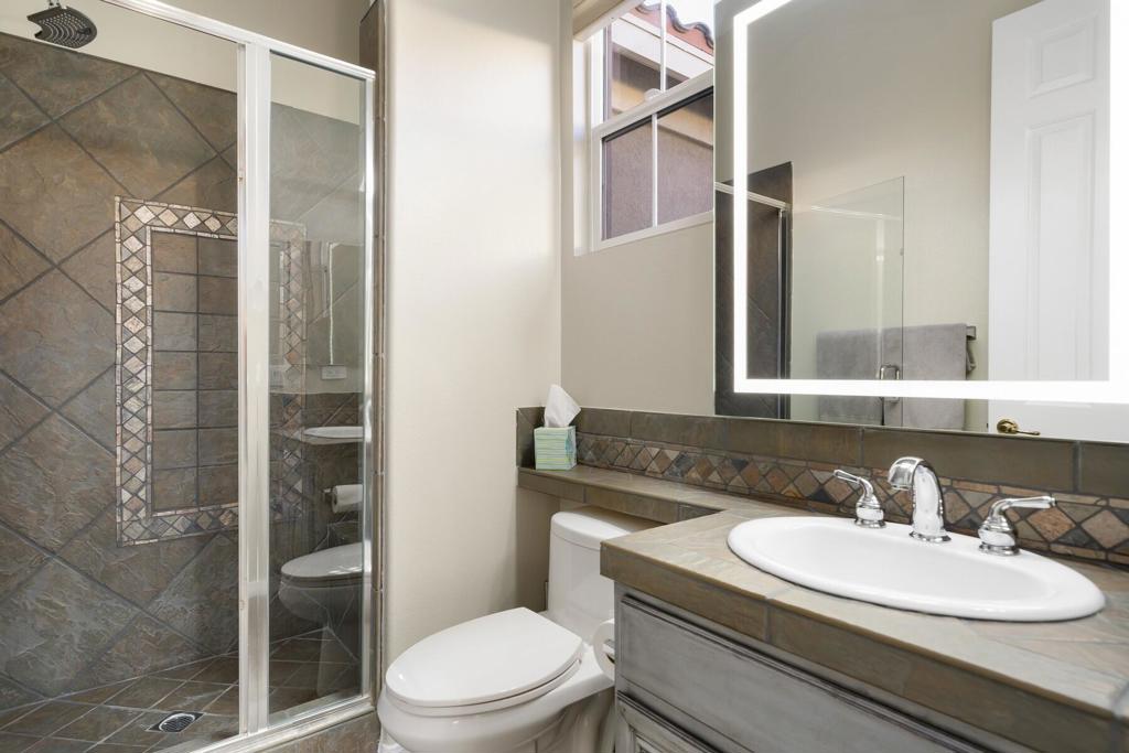 3 Pyramid Lake Court