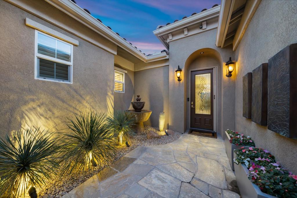 3 Pyramid Lake Court