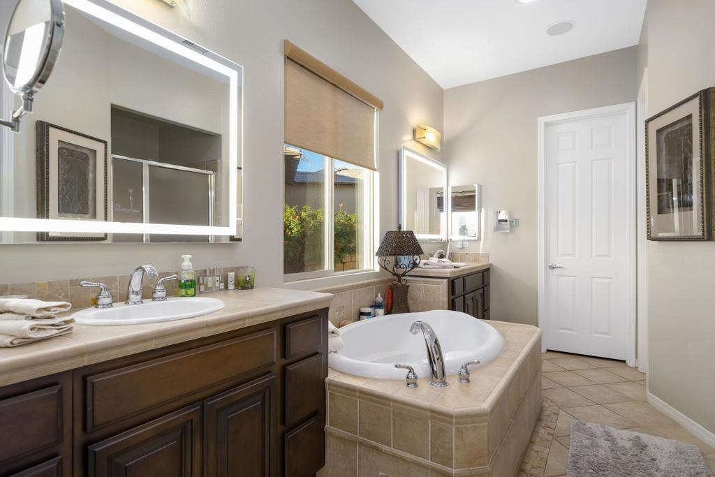 3 Pyramid Lake Court