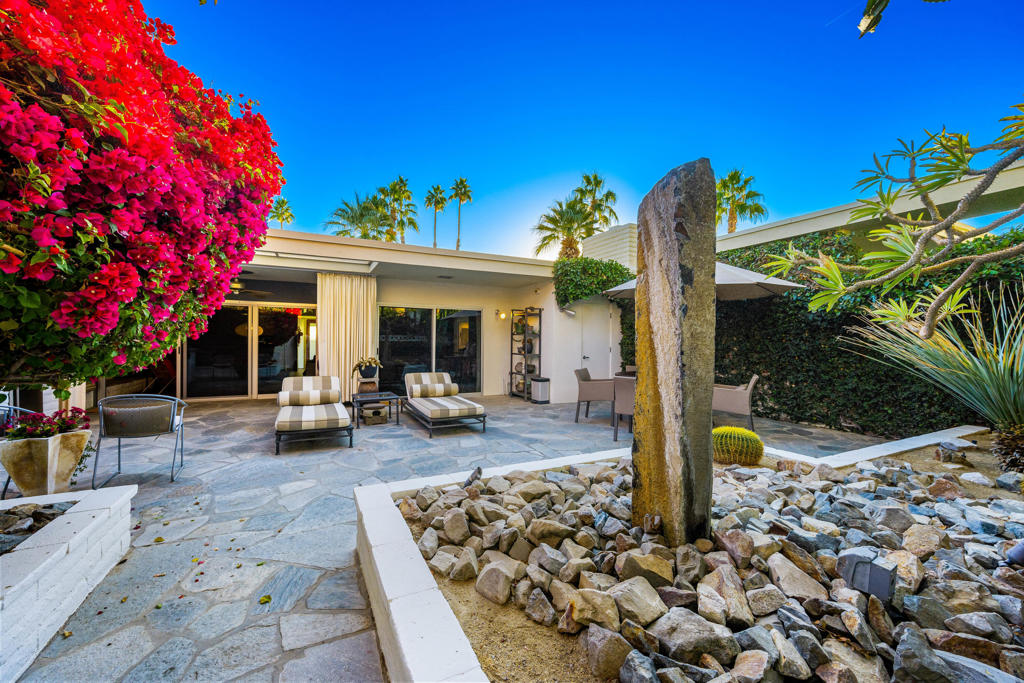 45415 San Luis Rey Avenue