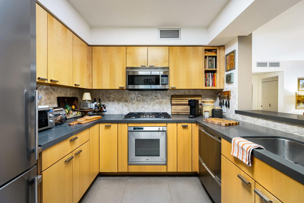 45415 San Luis Rey Avenue