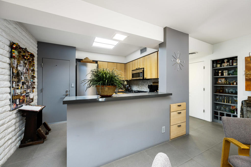 45415 San Luis Rey Avenue