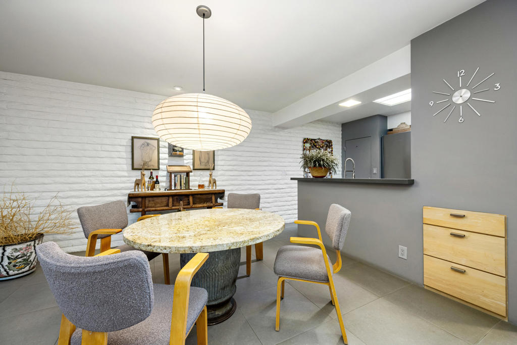 45415 San Luis Rey Avenue