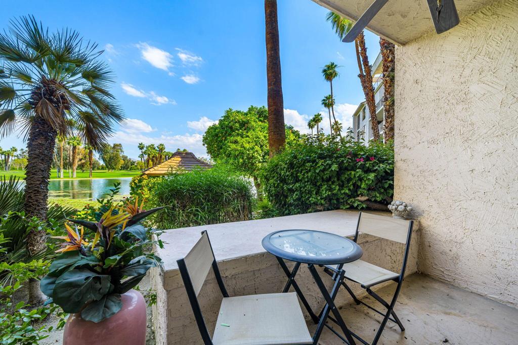 910 Island Drive 107