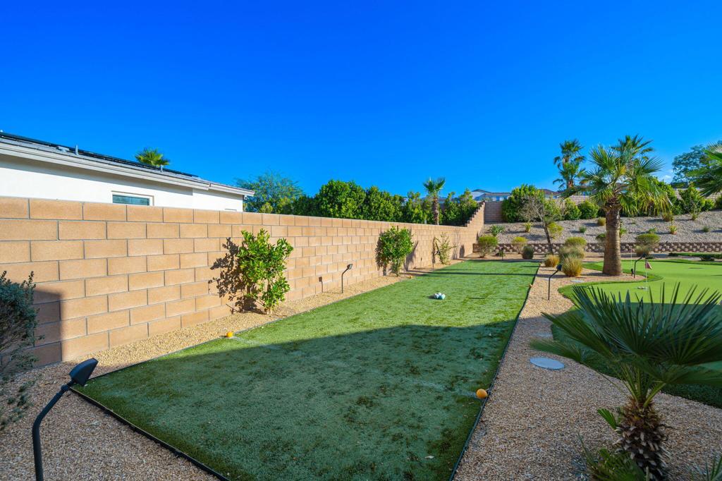 74425 Zeppelin Drive