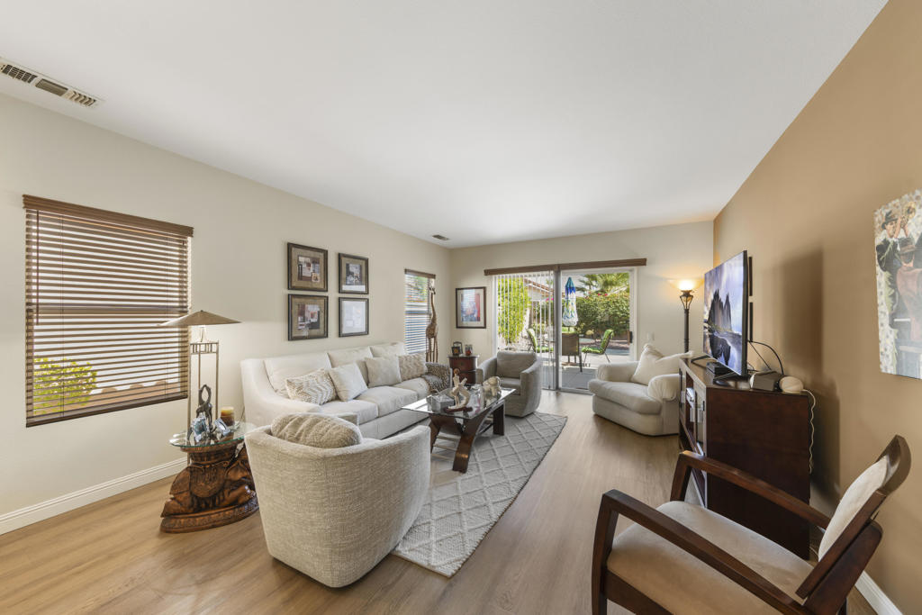 78698 Rockwell Circle