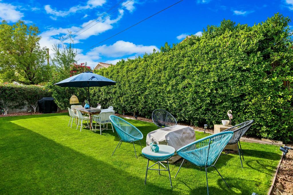 54385 Avenida Herrera