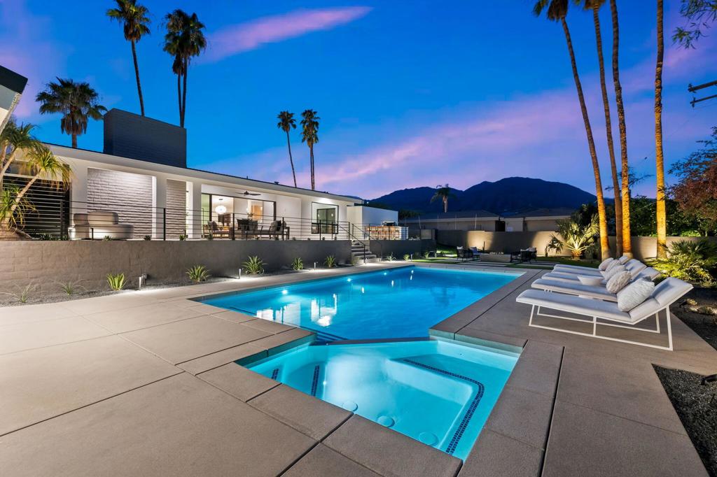 46380 Desert Lily Drive