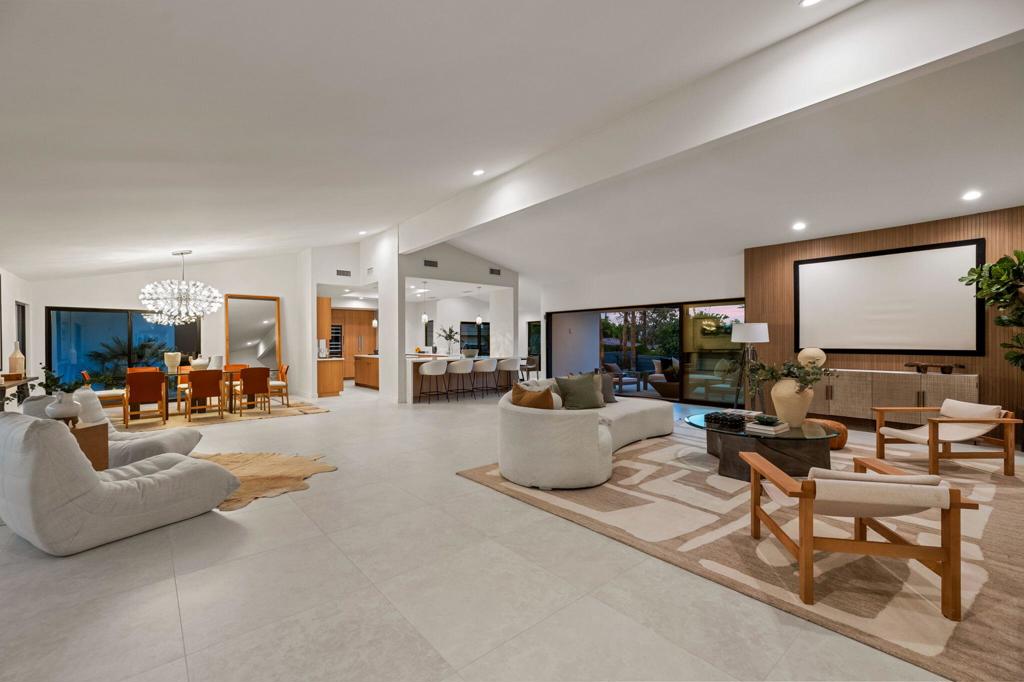 46380 Desert Lily Drive