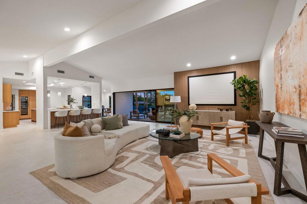 46380 Desert Lily Drive