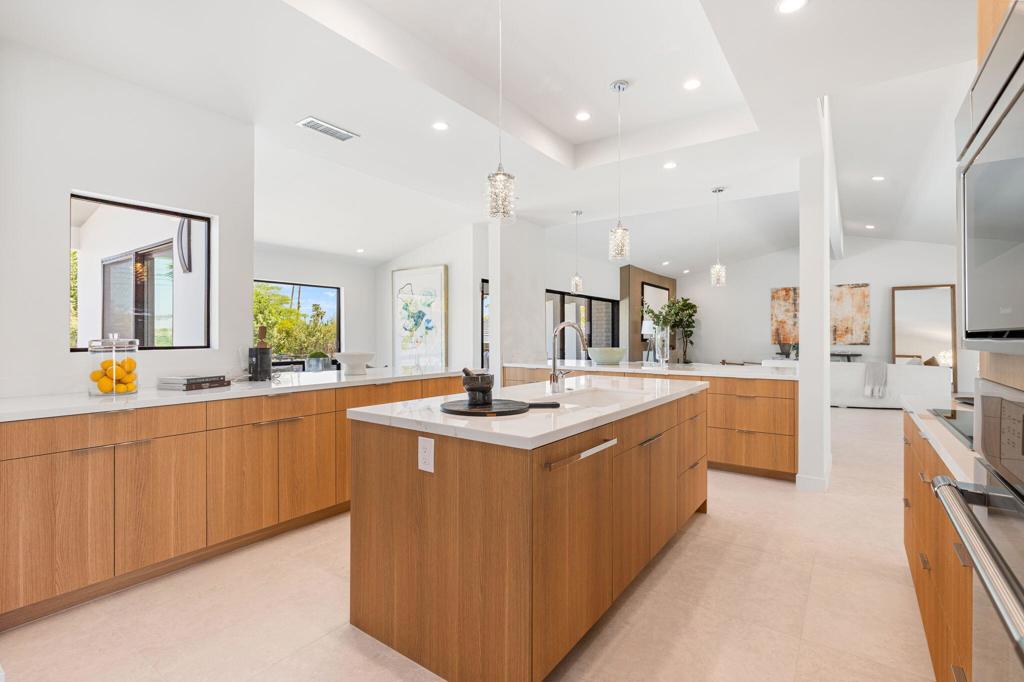 46380 Desert Lily Drive