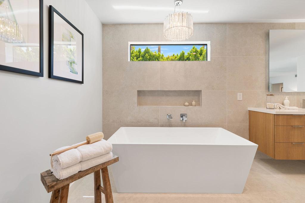 46380 Desert Lily Drive