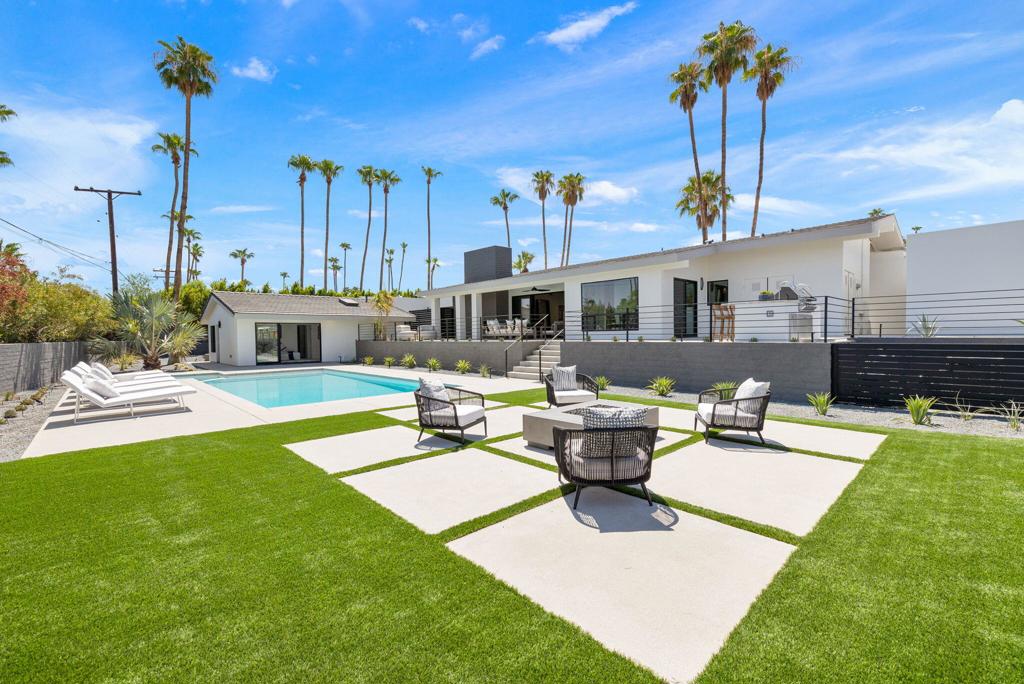 46380 Desert Lily Drive