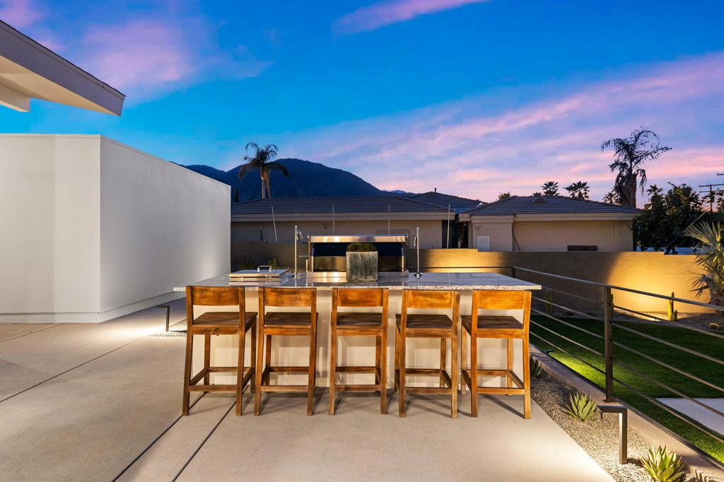 46380 Desert Lily Drive