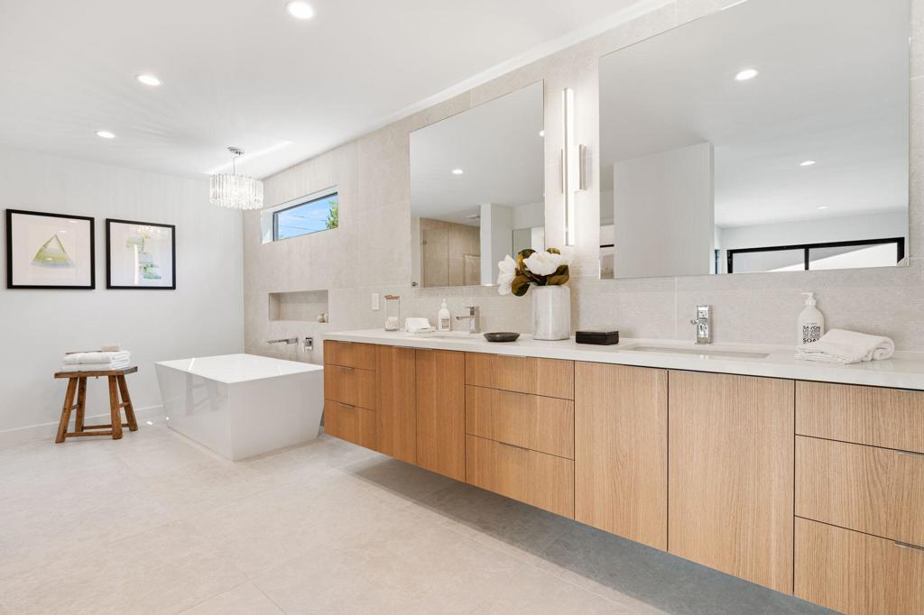 46380 Desert Lily Drive