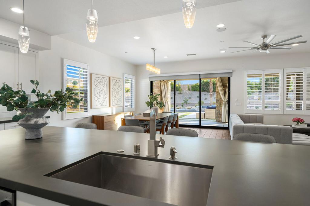 74425 Zeppelin Drive