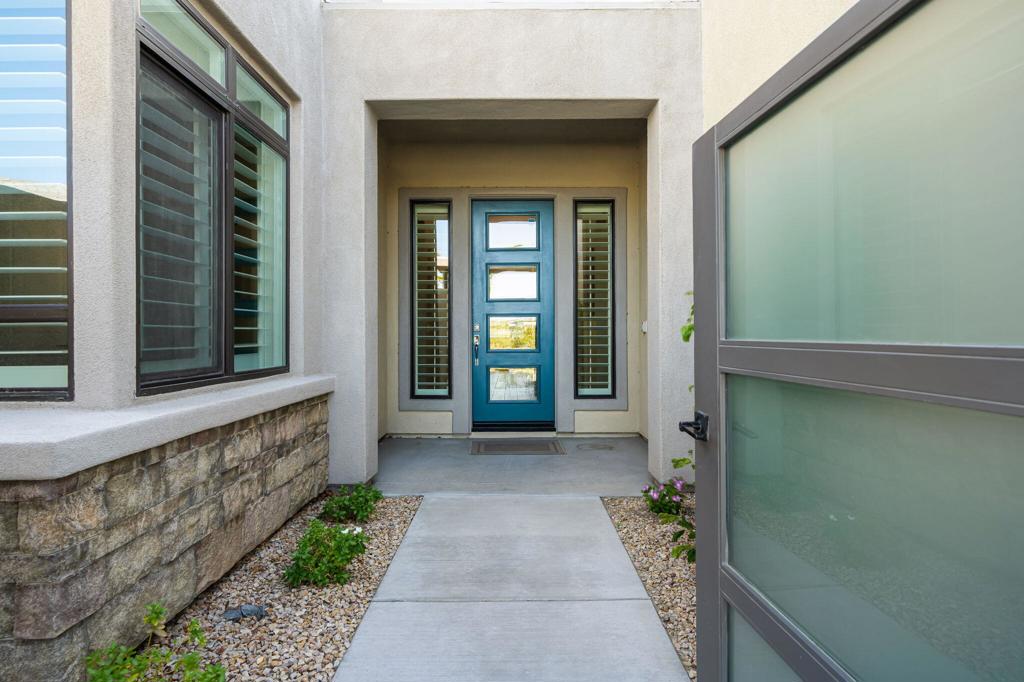 74425 Zeppelin Drive