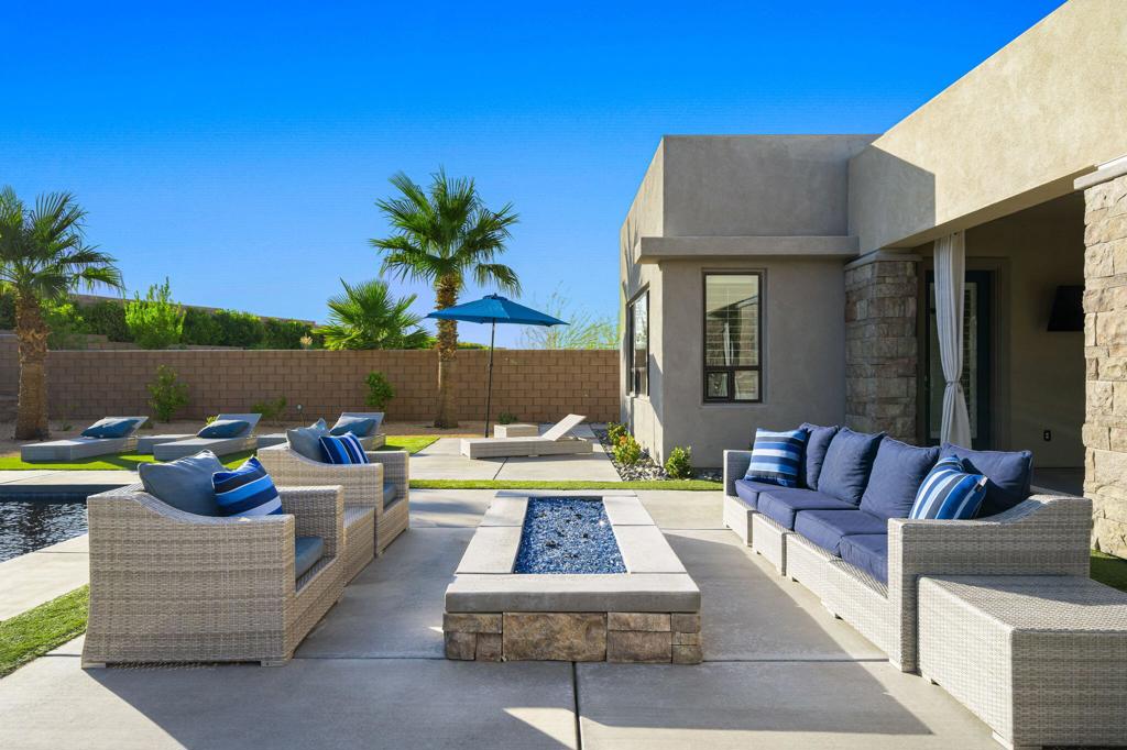 74425 Zeppelin Drive