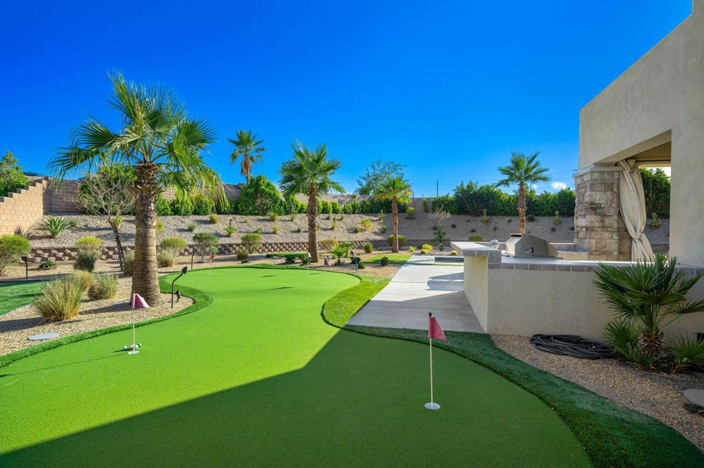 74425 Zeppelin Drive