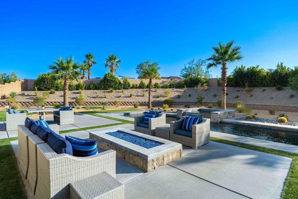 74425 Zeppelin Drive