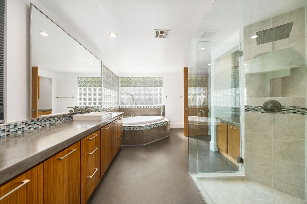 73165 Fiddleneck Lane