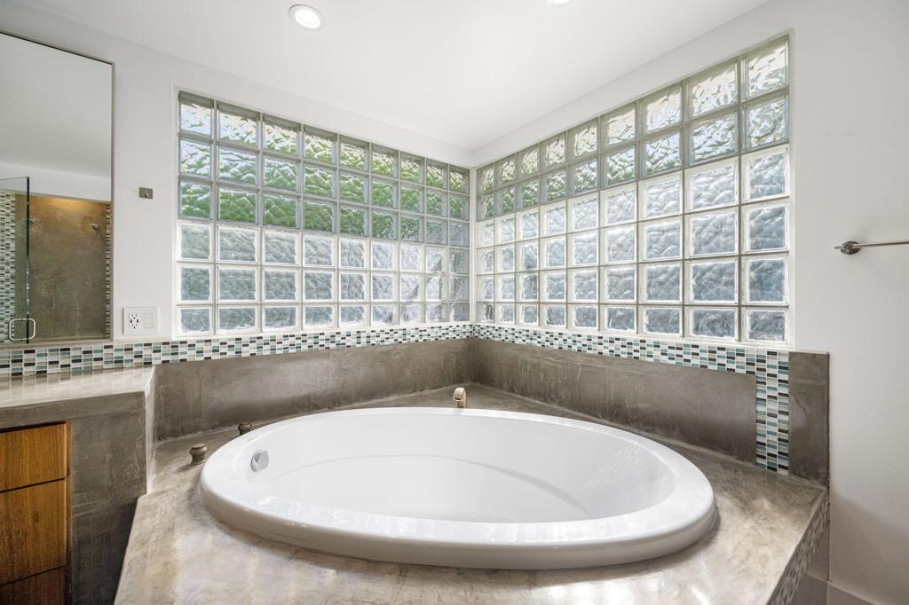 73165 Fiddleneck Lane