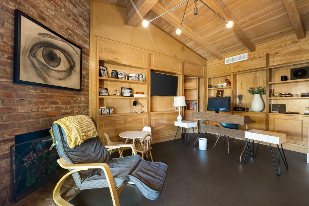 73165 Fiddleneck Lane