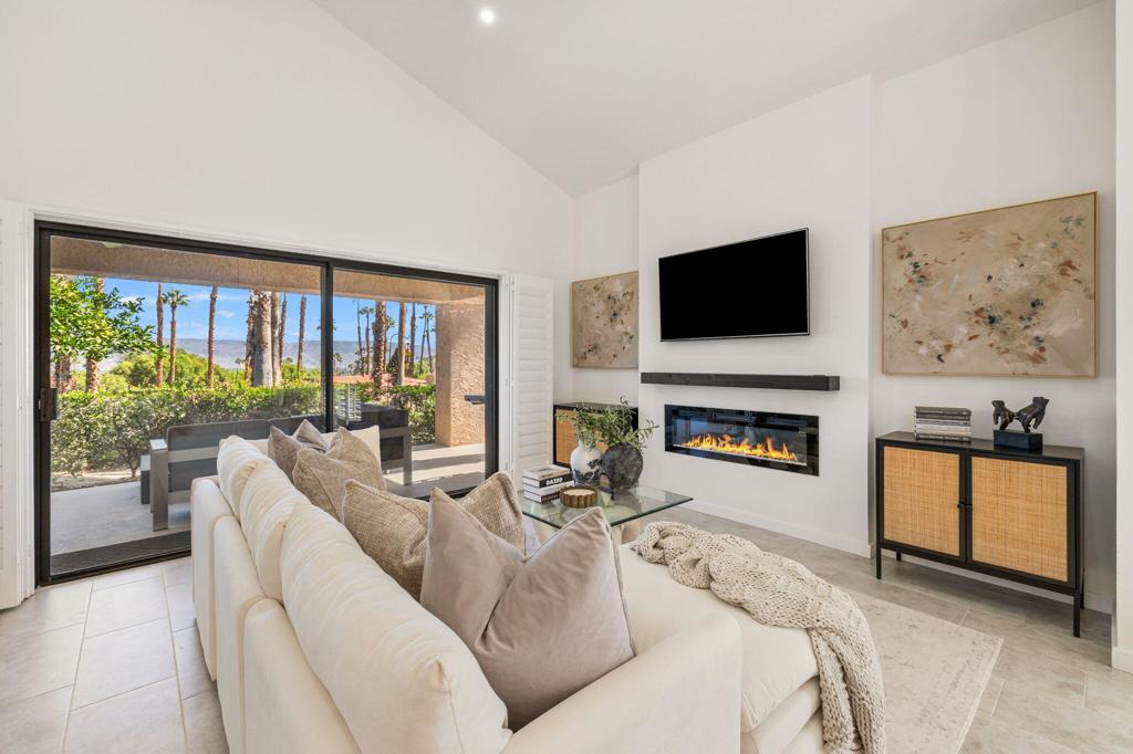 48641 Palo Verde Court