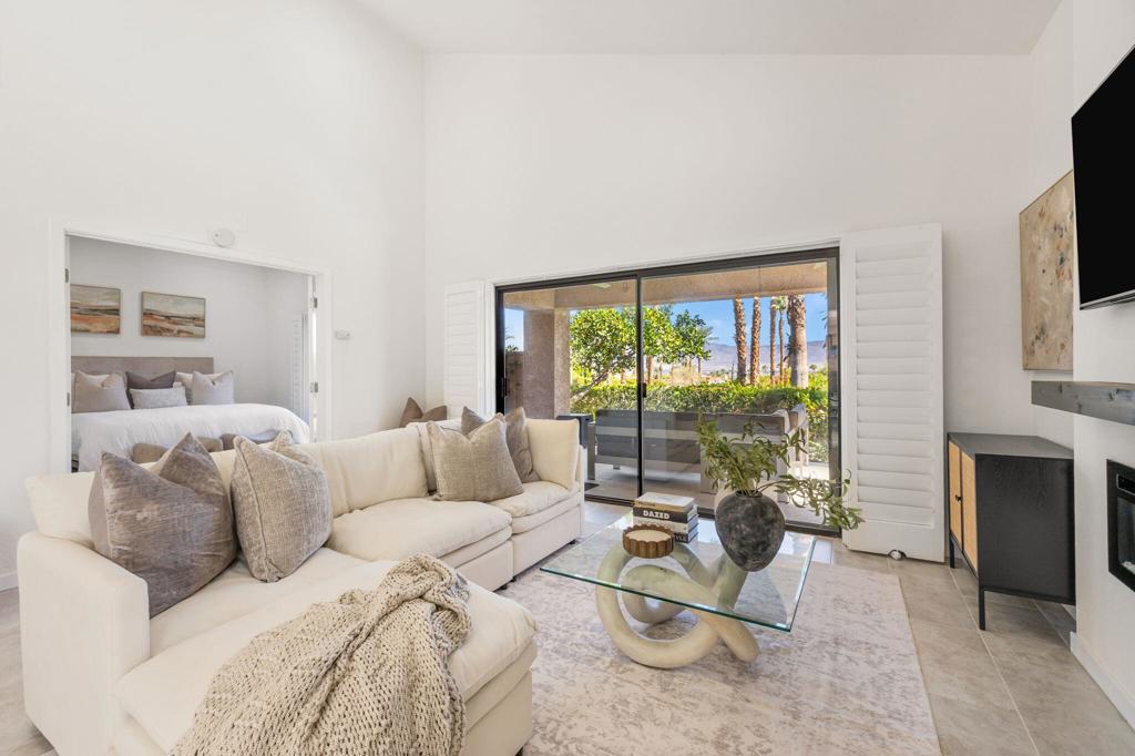 48641 Palo Verde Court