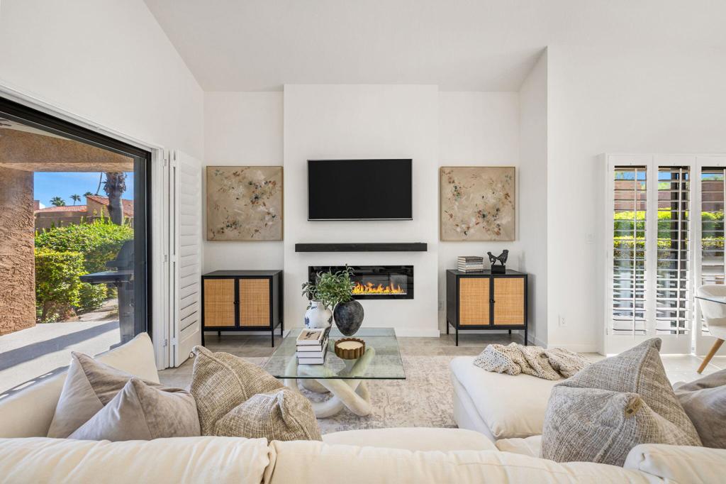 48641 Palo Verde Court