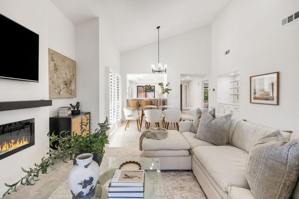 48641 Palo Verde Court