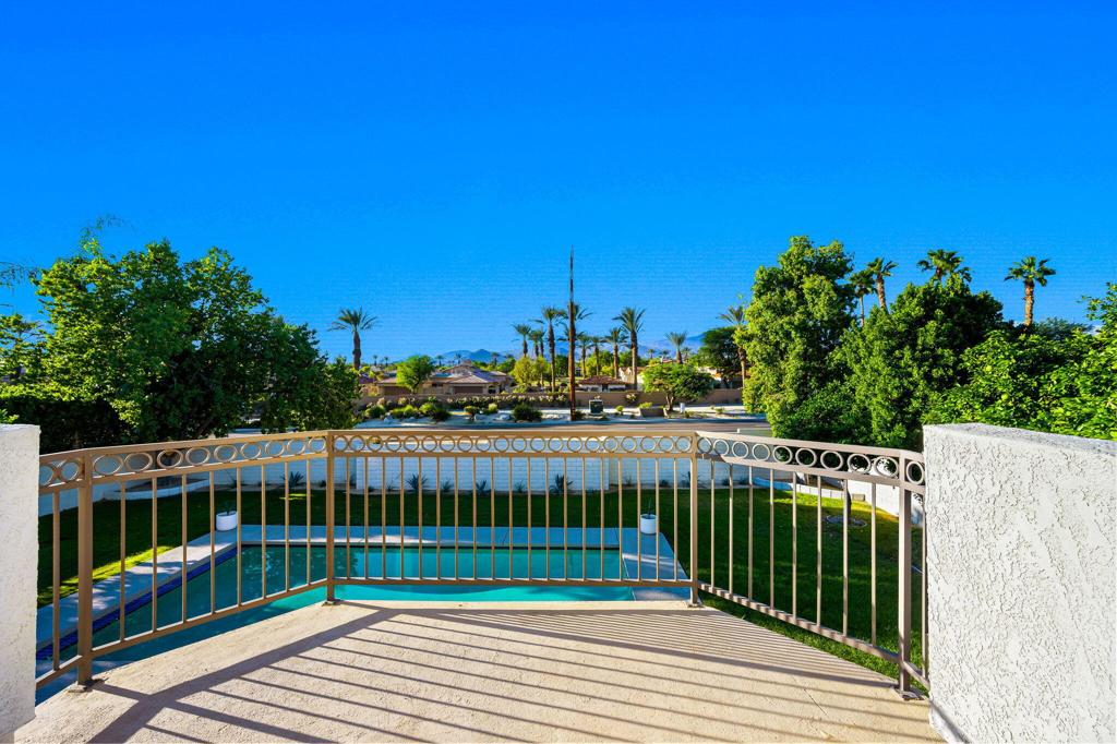 76817 Manor Lane