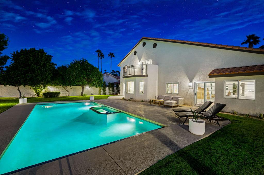 76817 Manor Lane