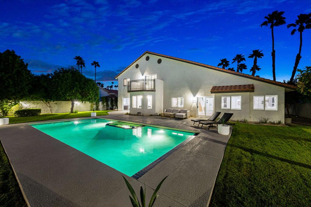 76817 Manor Lane
