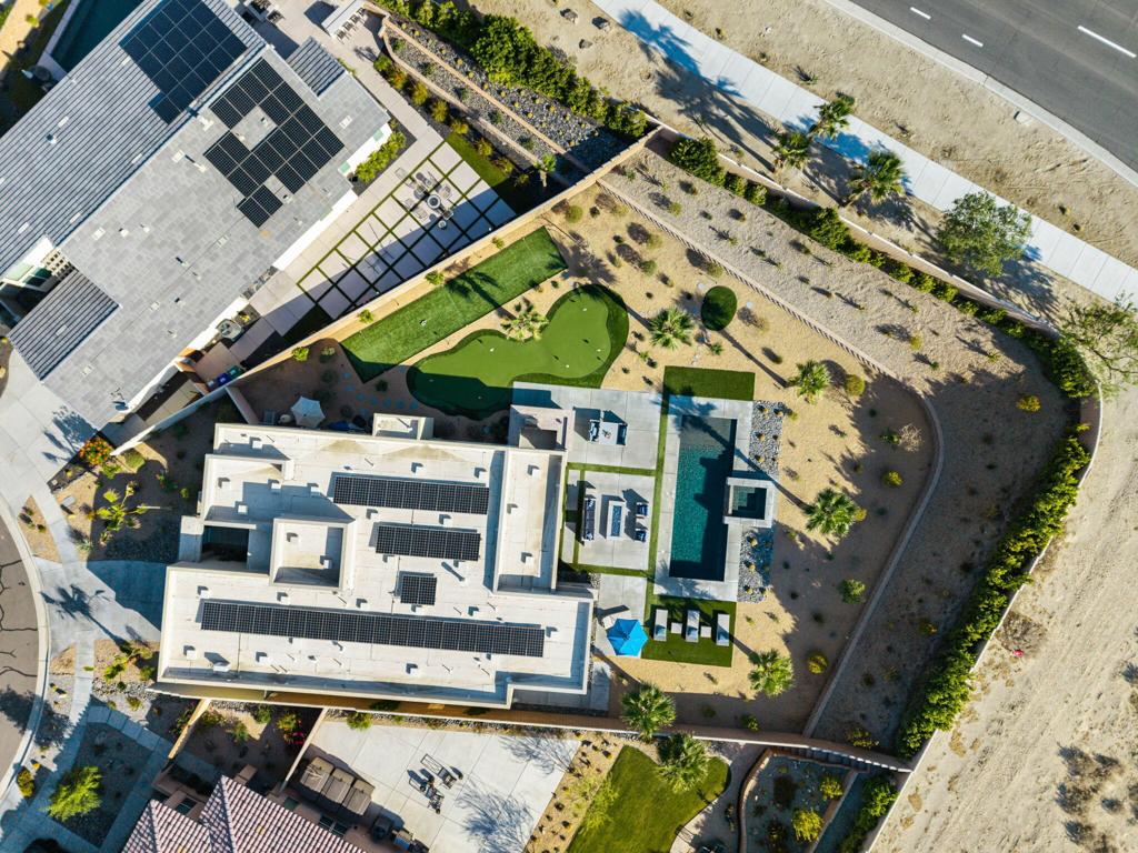 74425 Zeppelin Drive