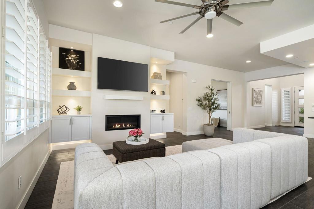 74425 Zeppelin Drive